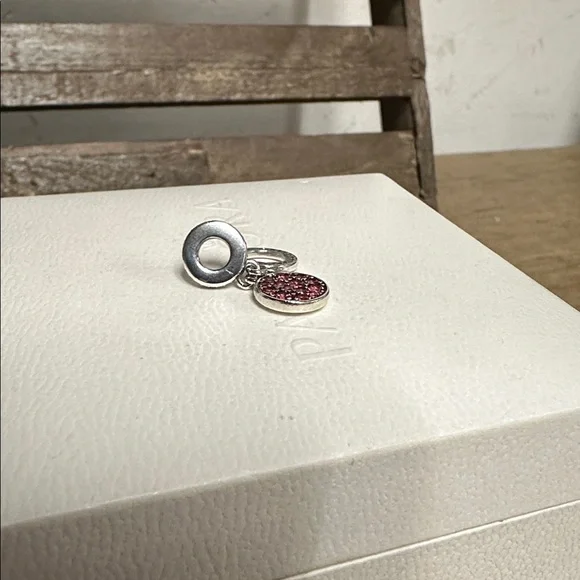 Pandora great shape sparkling red disc double dangle circle crystal pave charm - Picture 3 of 4